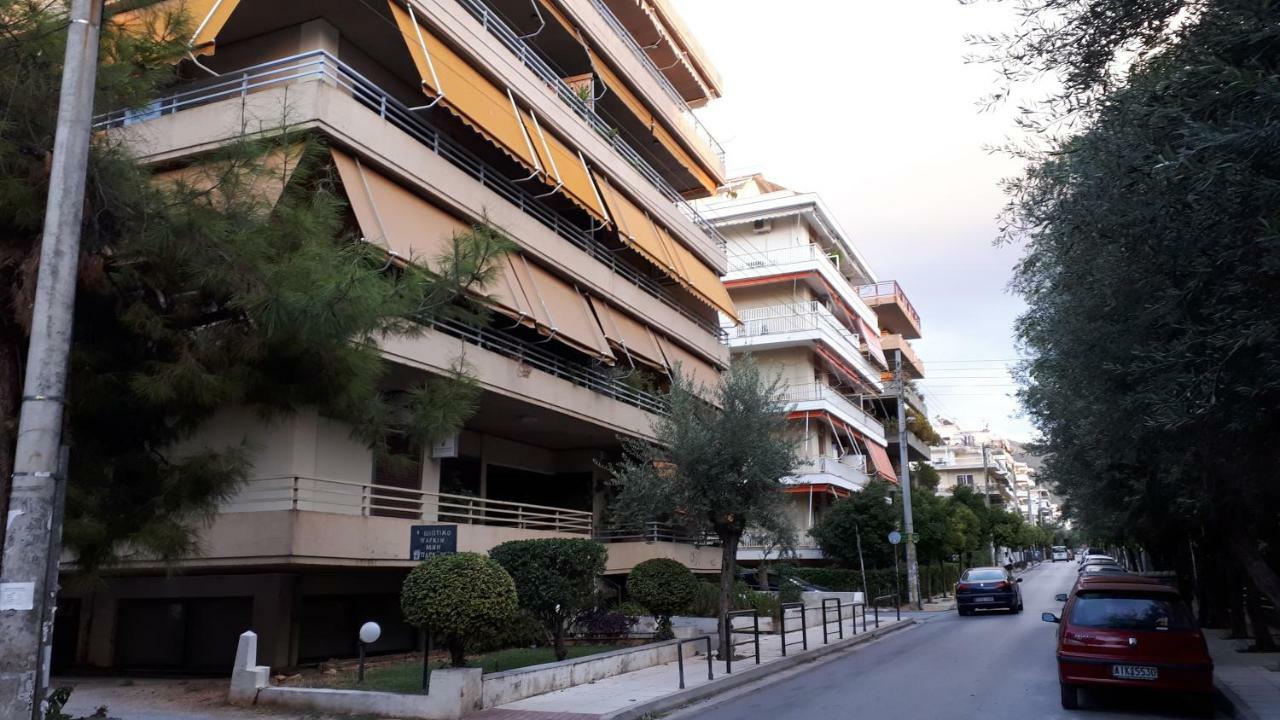 Break Nearby Metro And Bus Express Airport * Athens